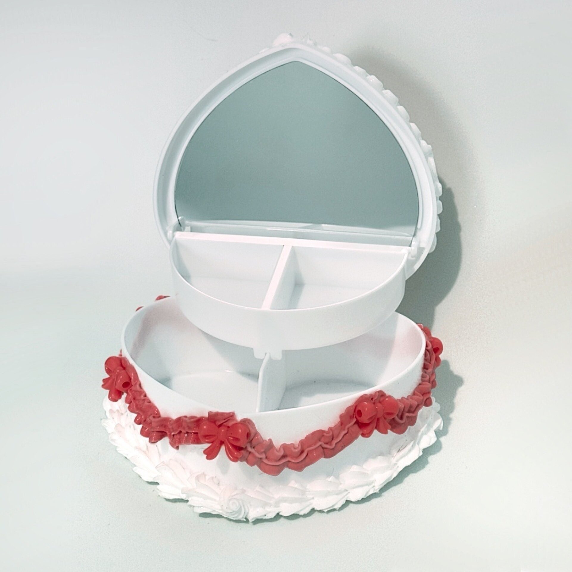˚୨୧⋆.˚ Joyero tarta - Cereza - 5